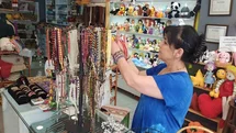 Feride Engin'den Kadınlara El Sanatları Dersi
