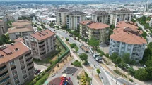 Büyükşehir Üçevler Mahallesi’nde asfalt yeniliyor