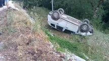 Kastamonu'da Tarlaya Yuvarlanan Otomobil