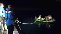 Van Gölü’nde mahsur kalan 7 kişi kurtarıldı