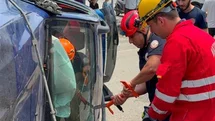 Dörtyol'da Takla Atan Araçta Yaralı Var
