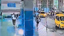 Otogarın dışındaki çuvala gizlediği bıçağı alıp 2 güvenlik görevlisini yaraladı