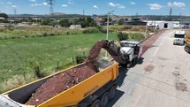 Uzunbey Mahallesi'nde Yol Yenileme Çalışmaları