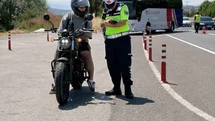 Bilecik’te motosiklet sürücülerine güvenli sürüş eğitimi