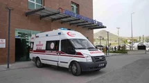 Otomobilin çarptığı motosiklet sürücüsü hayatını kaybetti