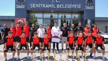 Gaziantep'te Şampiyon Takıma Destek