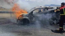 Bingöl'de Hafif Ticari Araç Yandı