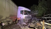 Erzurum'da Tır Kazası Meydana Geldi