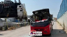 Hurdacılar Sitesi Civarında Trafik Kazası: Araç Vinçle Çarpıştı,maddi Hasar Oluştu