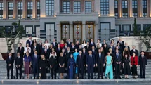 NATO Zirvesi'nde Aile Fotoğrafı Çekildi