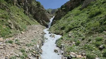 Çatak’ta Kuruyan Su Kaynağı Yeniden Akmaya Başladı