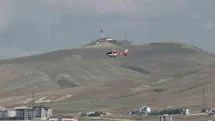 Van'da Kalp Hastası İçin Havalanan Ambulans Helikopter