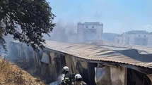 Hatay'da Konteyner Yatakhane Yangını