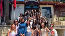 Bin Lise Öğrencisi İzmir'de Müzeleri Ziyaret Etti