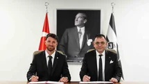 Beşiktaş, Salih Özcan ile 3+1 yıllık sözleşme imzaladı