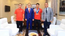 Vali Akbıyık Dünya şampiyonunu ağırladı
