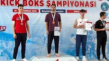 Elazığ’ın altın yumrukları Türkiye kürsüsünde