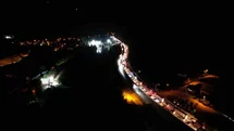 Yol çalışması ve trafik kazası birleşince Sakarya D-650 karayolunda trafik kilitledi