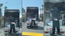 Mersin Trafiğinde Tehlikeli Yolculuk: Aracın Arkasına Asılarak Yolculuk Yaptı!