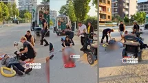 Mezitli'de Bozuk Yol Kazaya Davetiye Çıkardı: Elektrikli Motosiklet Devrildi, 2 Kadın Yaralandı!