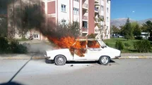 Araçlarda bırakılan malzemeler yangına neden olabilir!