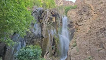 Hakkari'deki Ava Ore Şelalesi Göz Kamaştırıyor
