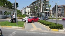 Antalya'da Yaya Geçidinde Kaza