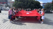 Esenyurtlu ailelerden 15 Temmuz şehitlerine vefa ziyareti