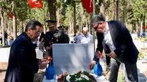Burhaniye'de Şehitlikler Anıldı