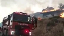 Kahta'da Anız Yangını Köye Ulaştı
