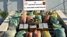 Jandarmadan 1 tonluk tütün ooerasyonu: 2 gözaltı