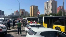 İstanbul Beylikdüzü'nde Otobüs Kazası