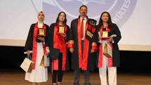 Erciyes Üniversitesi'nde Mezuniyet Coşkusu