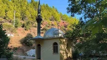 Mersin'de Küçük Bir Cami Dikkat Çekiyor