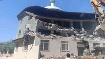 Manisa'da 28 Yıllık Cami Yıkılıyor