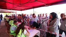 Denizli'de Sera Naylonu Desteği Dağıtıldı