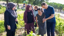 İzmir'de Kadınların Hasat Sevinci