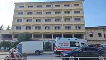 Mühürlenen otelde hurda sökümü yapan işçi yüksekten düşme sonucu yaralandı