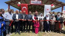 Yüksekova’da Berivanlar İçin Gölgelik Alanlar Oluşturuldu