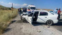 Tatvan’da İki Araç Çarpıştı Altı Kişi Yaralandı