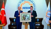 Ersin Tatar Antalya'da Esnaflarla Buluştu