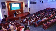 Prof. Kotov Erzurum'da Konferans Verdi