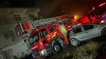 Elazığ'da 3 Katlı Binada Yangın Çıktı
