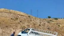 Siirt'te Hafif Ticari Araç Devrildi
