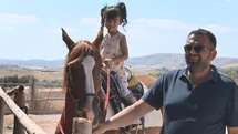 Hafta sonunu doğada geçirmek isteyenlerin tercihi at çiftlikleri