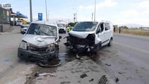 Malatya'da İki Araç Çarpıştı