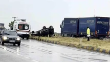 Tosya'da Takla Atan Araçta İki Yaralı