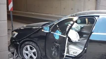 Malatya'da Tünel Girişine Çarpma Kazası