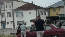 Sakarya'da Duman Yükselen Araca Müdahale Edildi
