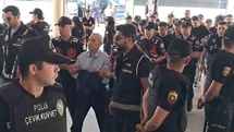 Erzurum'da Vali Tuncay Sonel İfade Veriyor